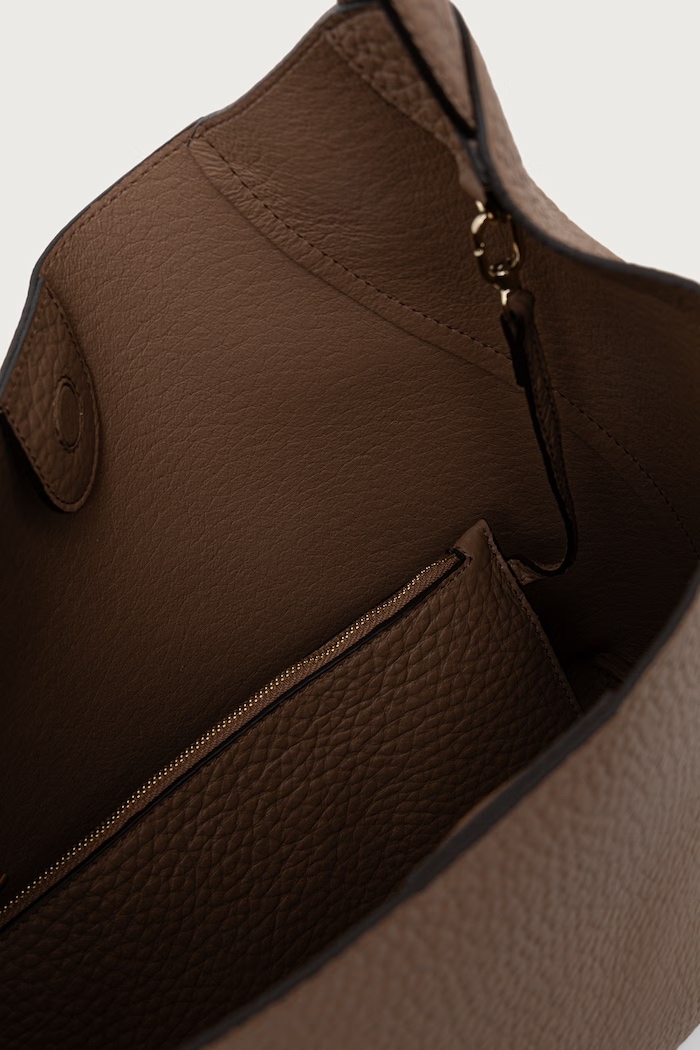 Torebka shopper damska skórzana Lara M Hobo Furla brązowy WB02238.QUB000.4489S