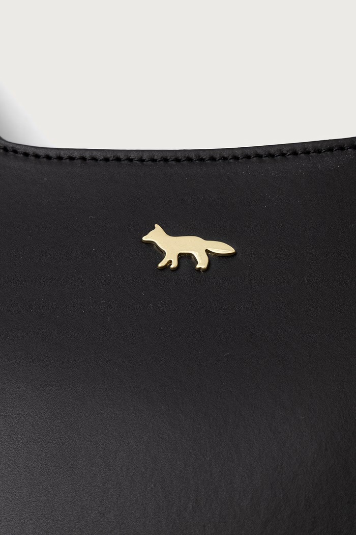 Inaré torebka crossbody damska skórzana Maison Kitsuné MRUBL02LR0001 czarny