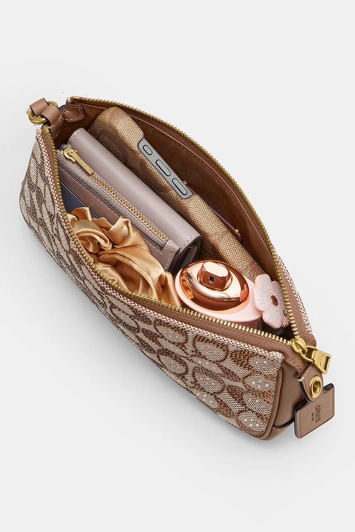 Torebka Crystal Signature Jacquard Plaza Coach CFG63 beżowy