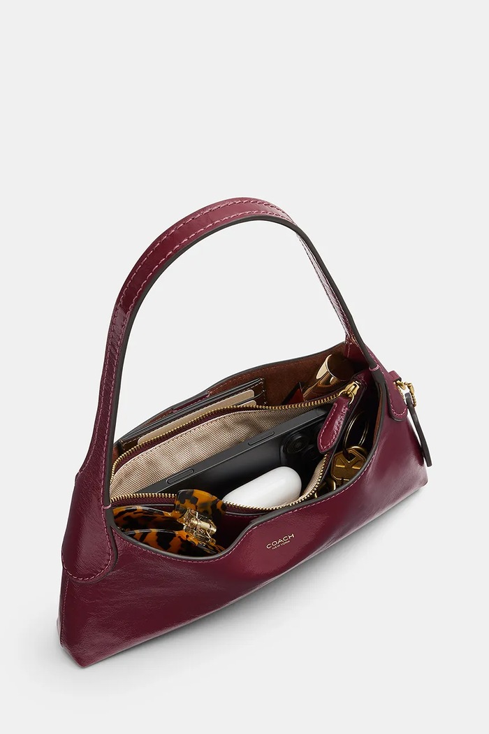 Torebka hobo damska skórzana Glazed Leather Brooklyn 26 Coach CFT30 bordowy