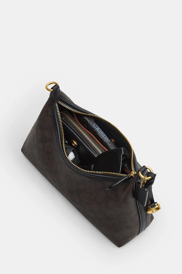 Torebka damska skórzana Juliet Shoulder Bag 25 Coach CFQ68 czarny