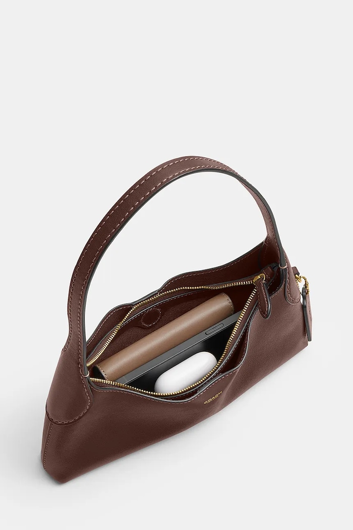 Torebka bagietka damska skórzana Brooklyn Shoulder Bag 26 Coach CFT34 brązowy