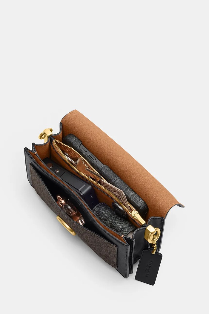 Torebka crossbody damska Tabby 20 Coach CFQ86 czarny