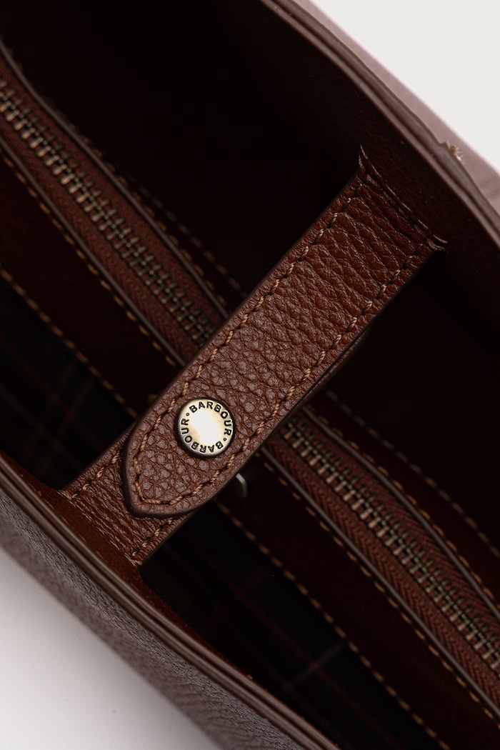 Torebka shopper damska skórzana Barbour brązowy LBA0548