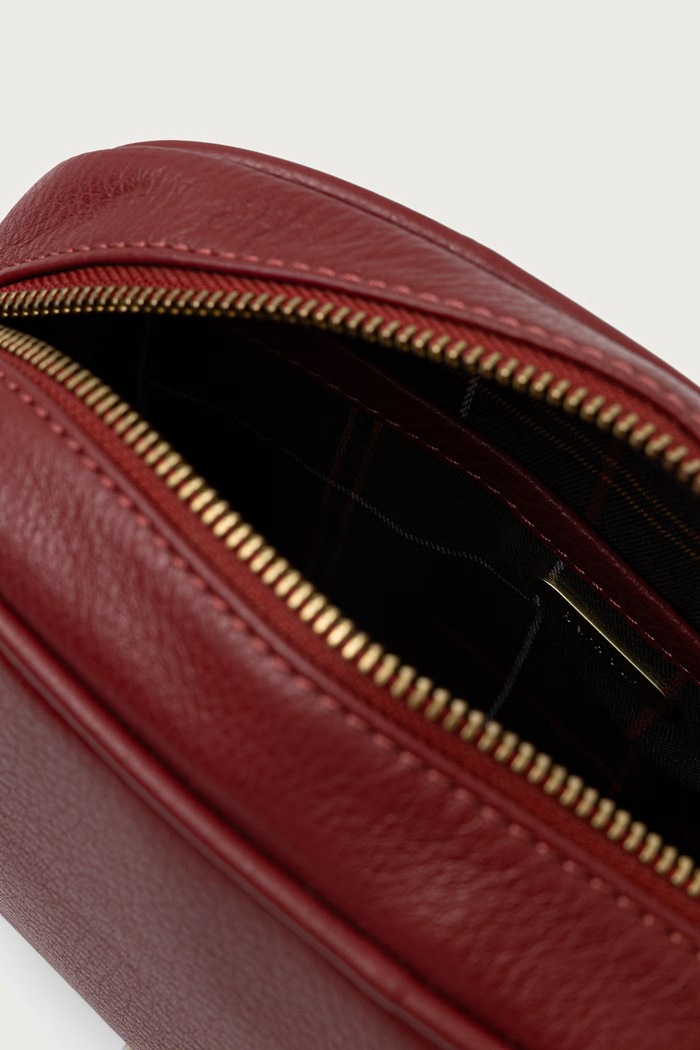 Torebka crossbody damska skórzana Barbour bordowy LBA0546