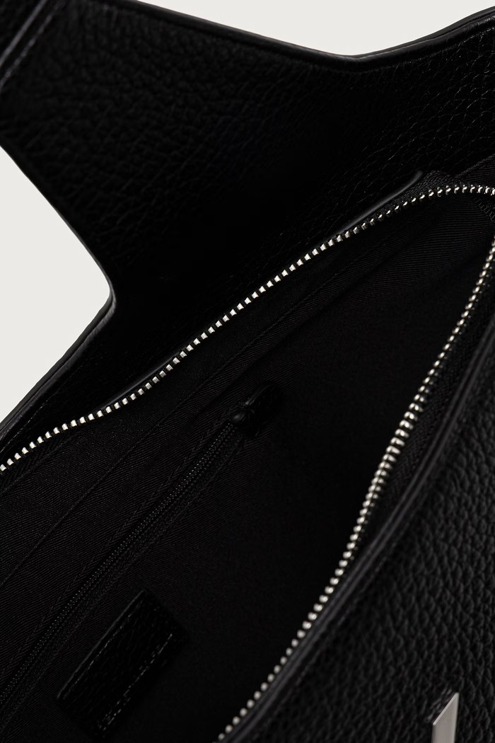 Shopper γυναικεία από απομίμηση δέρματος Karl Lagerfeld Jeans μαύρο B4W30175