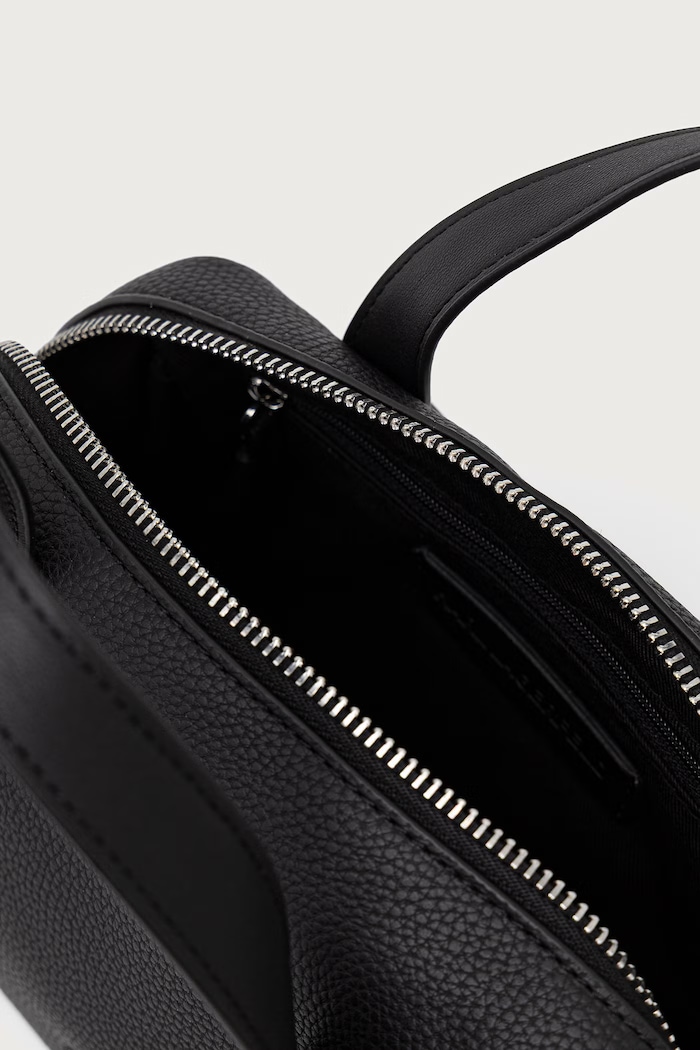 Karl Lagerfeld crossbody kabelka dámská z imitace kůže B4W30082 černá