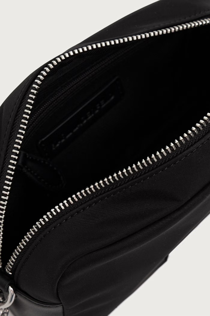 Crossbody torba za žene Karl Lagerfeld crna B4W30109