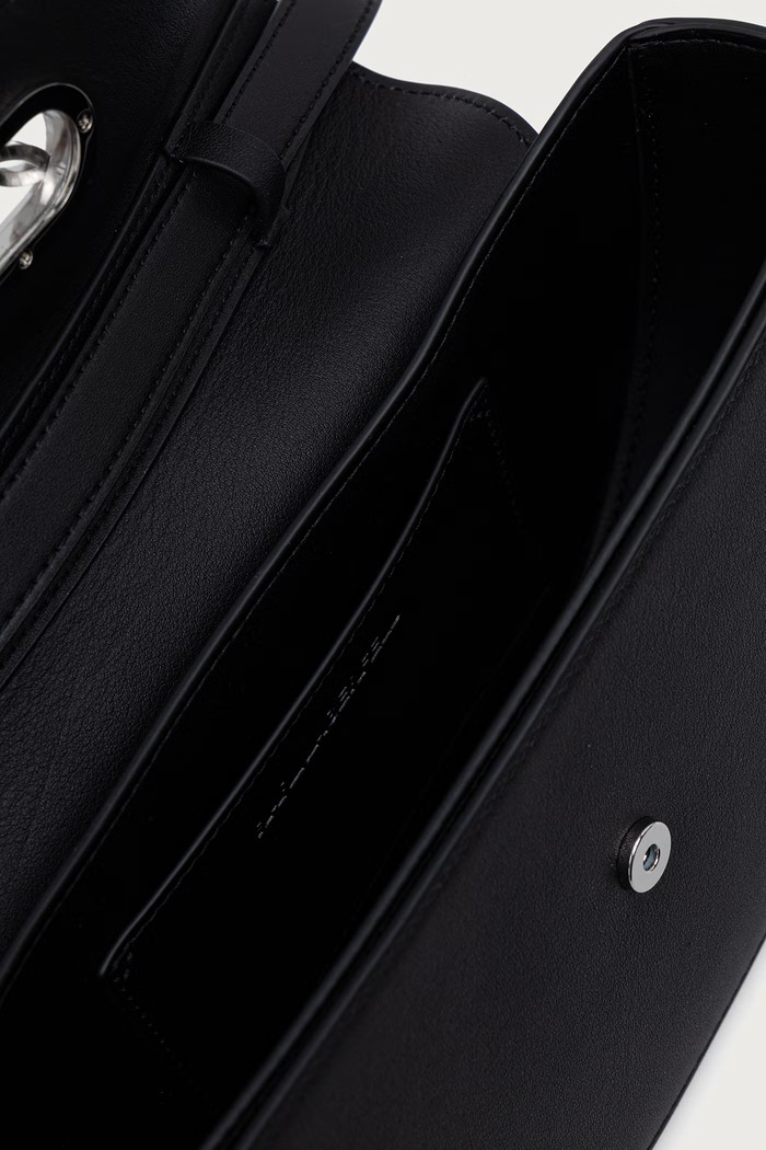 Crossbody kabelka dámska kožená K/SIGNATURE Karl Lagerfeld čierna B4W30232
