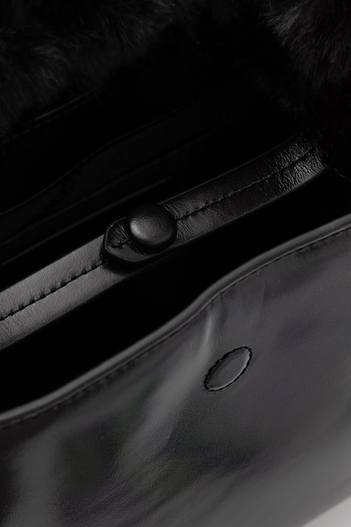 Crossbody torba za žene od kože K/AUTOGRAPH Karl Lagerfeld crna B4W30296