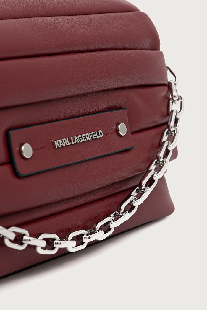 Geantă crossbody pentru femei cu imitație de piele K/ESSENTIAL Karl Lagerfeld B4W30316 rosu