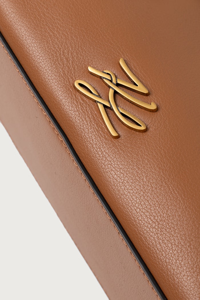 Torebka crossbody damska skórzana K/AUTOGRAPH Karl Lagerfeld B4W30206 brązowy
