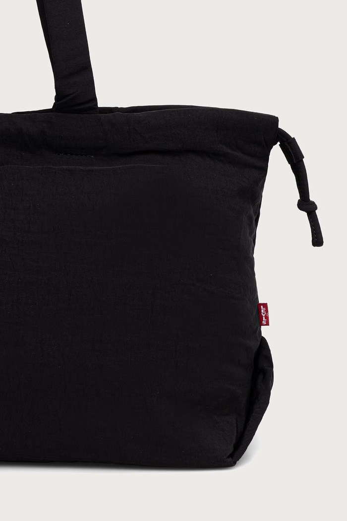 Akcesoria Levi's torebka tote damska CASEY 007Z9 czarny