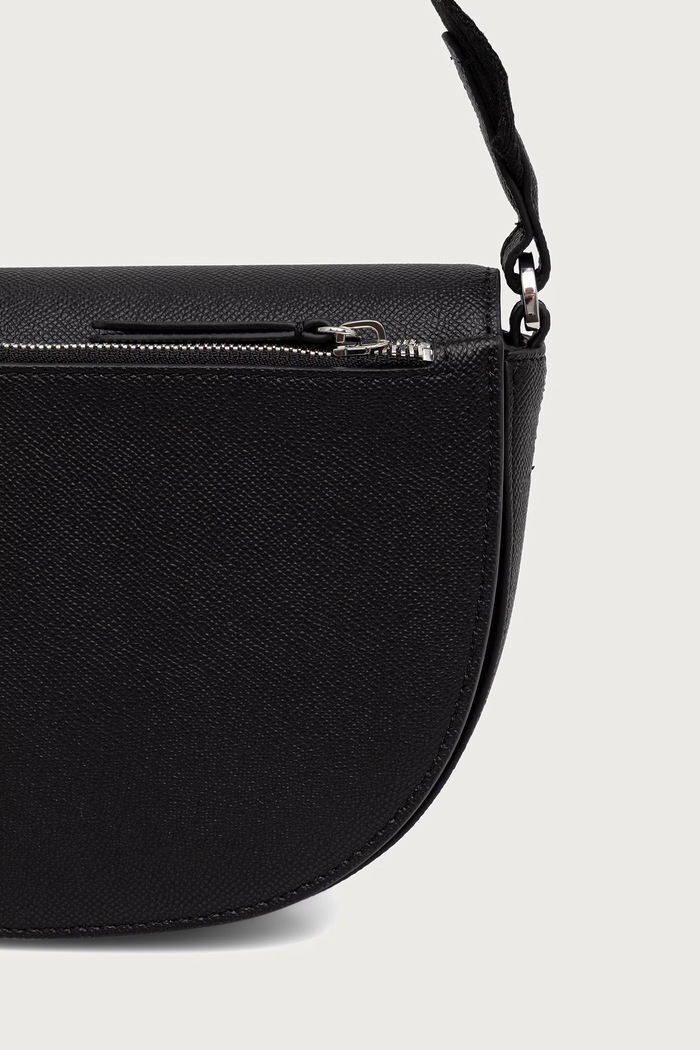 Torebka crossbody damska z imitacji skóry Marc O'Polo 5000014487 czarny