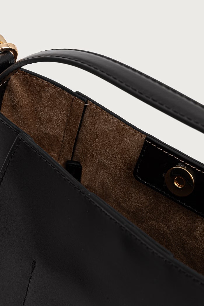 Torebka crossbody damska skórzana Marc O'Polo 5000013660 czarny