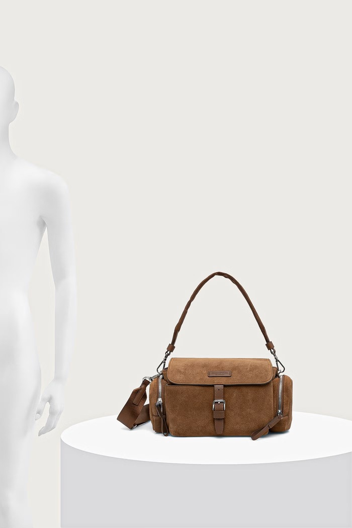 Marc O'Polo Torebka crossbody damska zamszowa 5000013569