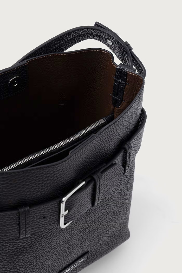 Torebka crossbody damska skórzana Marc O'Polo czarny 5000013496