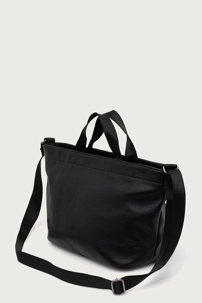 Akcesoria Eastpak x EGONLAB torebka damska z imitacji skóry EK0A5BONF0M czarny