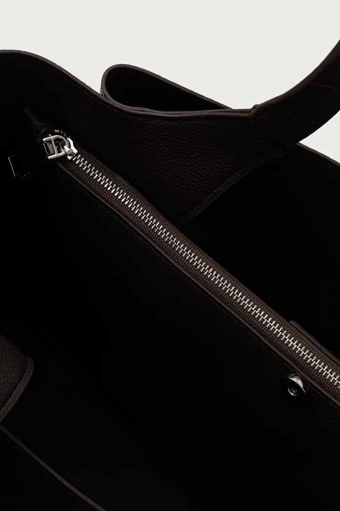 Torebka shopper damska z imitacji skóry DKNY brązowy R63APG32