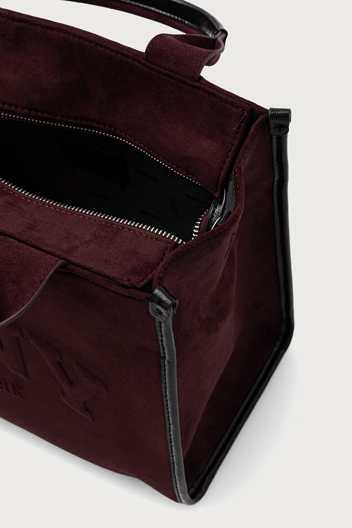 Torebka damska z imitacji zamszu DKNY bordowy R63AMR57