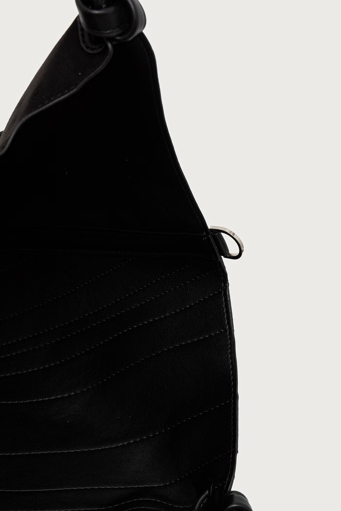 Torebka shopper damska z imitacji zamszu DKNY czarny R63AME49