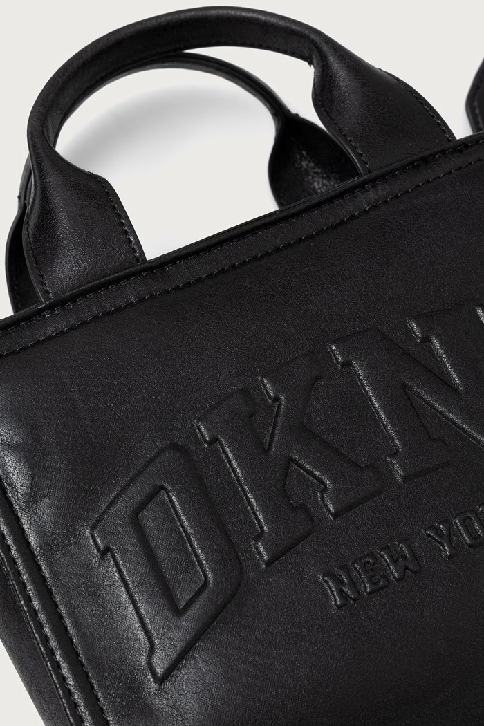 Torebka crossbody damska z imitacji skóry DKNY R62AZC80 czarny