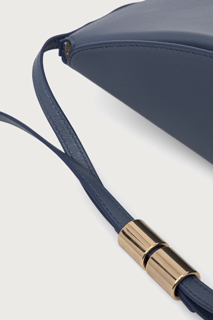 Torebka crossbody damska skórzana Moonstone M Furla WB01868.BX2269.1685S niebieski