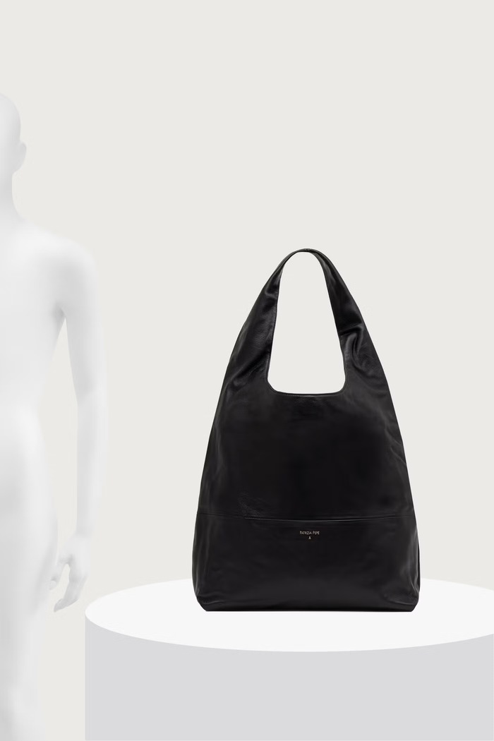 Patrizia Pepe Torebka hobo damska skórzana 2B0020.L0016