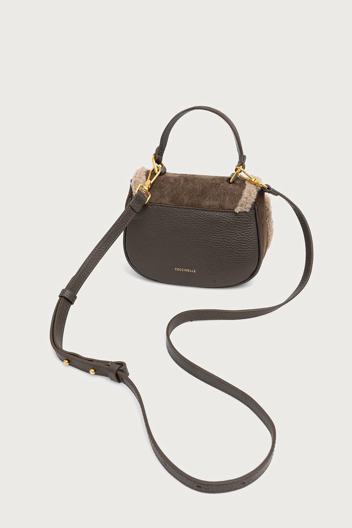 Torebka crossbody damska zamszowa Coccinelle E5.V7J.58.01.01 zielony