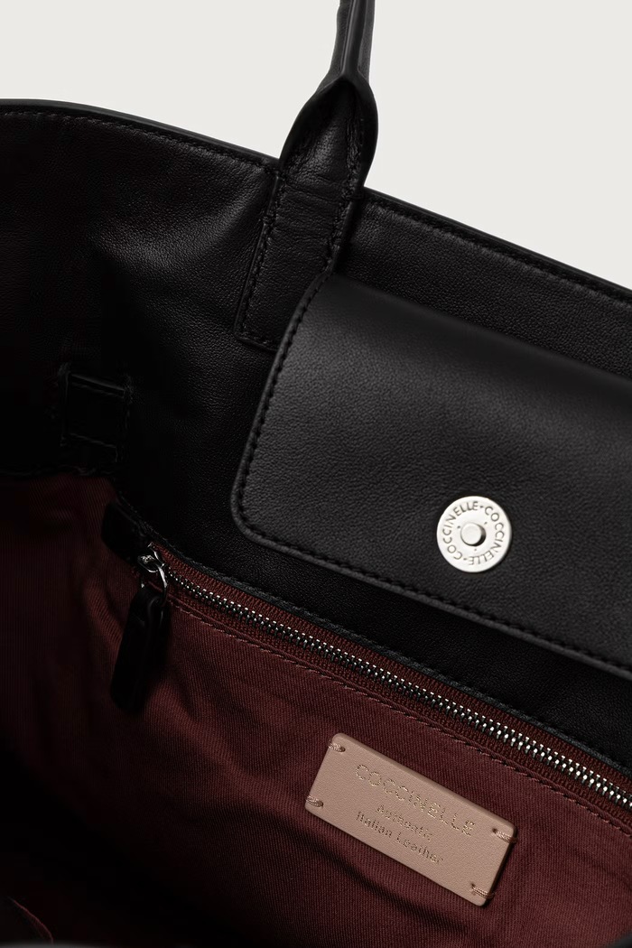 Сумка tote для женщин кожаная Coccinelle чёрный E1.VH5.11.01.01