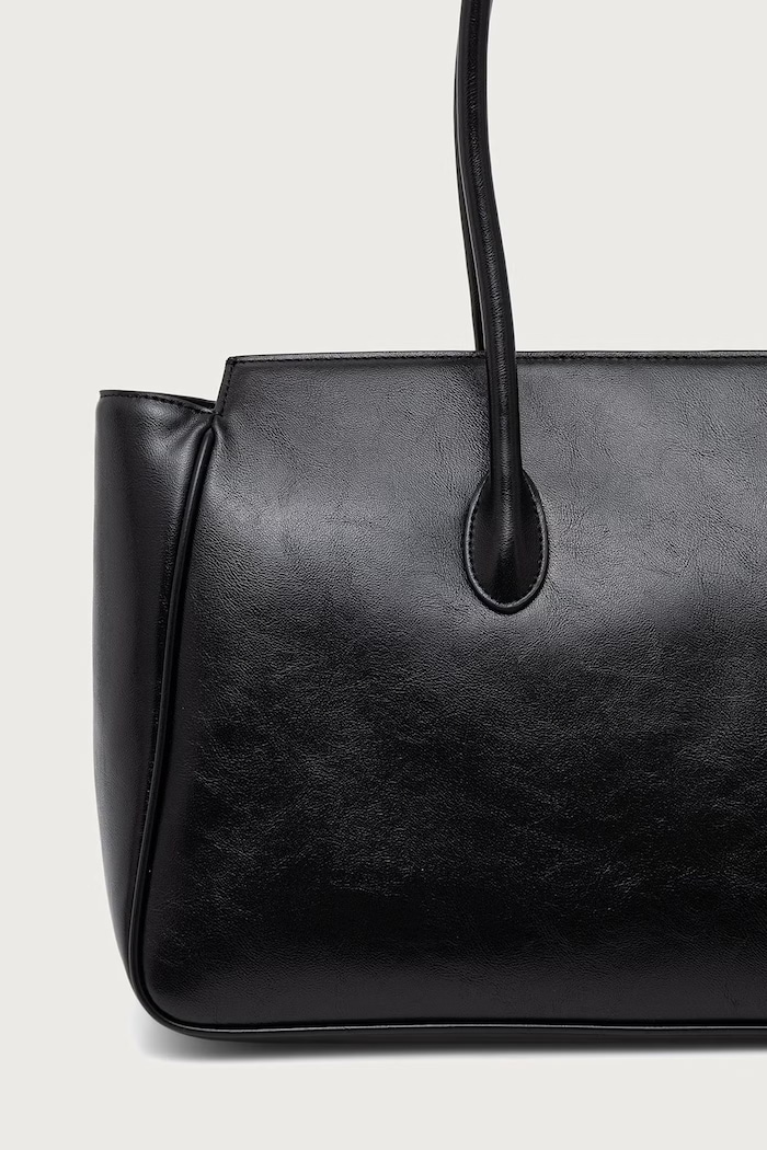Accesorii HUGO Geantă pentru femei cu imitație de piele Quinley_Shoulder Bag 50573453 negru