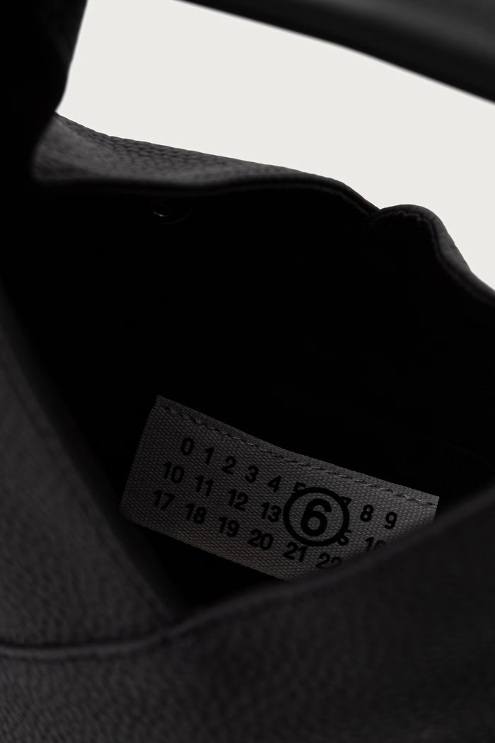 MM6 Maison Margiela torebka damska skórzana SB6WD0013.P5691 czarny