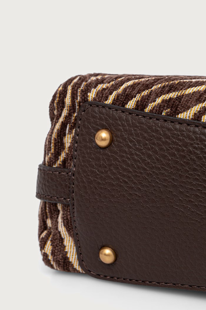 Torebka hobo damska CAMDEN Guess brązowy HWZB93.08180