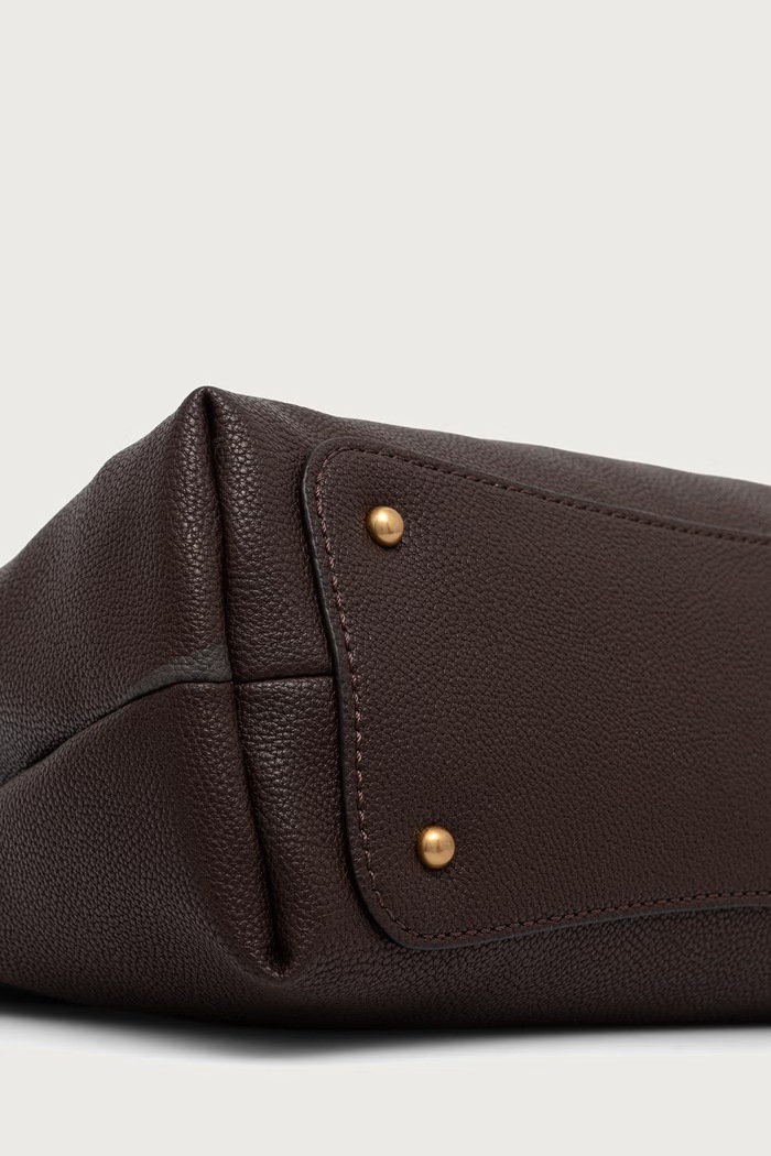 Guess torebka hobo damska z imitacji skóry SUNSET HWBB23.14010 brązowy