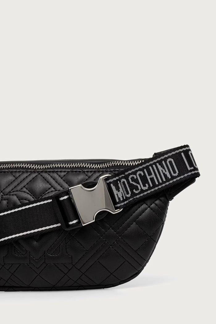 Akcesoria Love Moschino nerka damska z imitacji skóry JC4003PP1PLA000B czarny