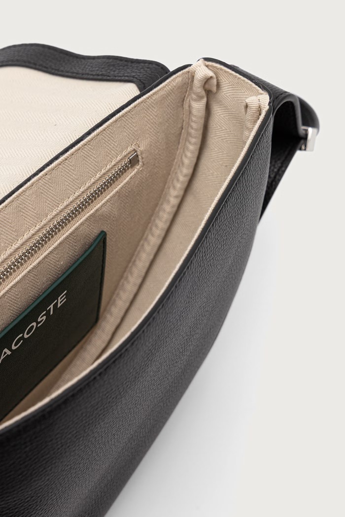 Torebka crossbody damska skórzana Lacoste czarny NU5464FP