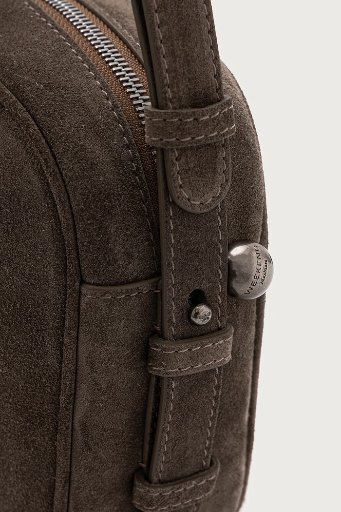 Torebka crossbody damska zamszowa WKAPOTENZA Weekend Max Mara 2625516185600 szary