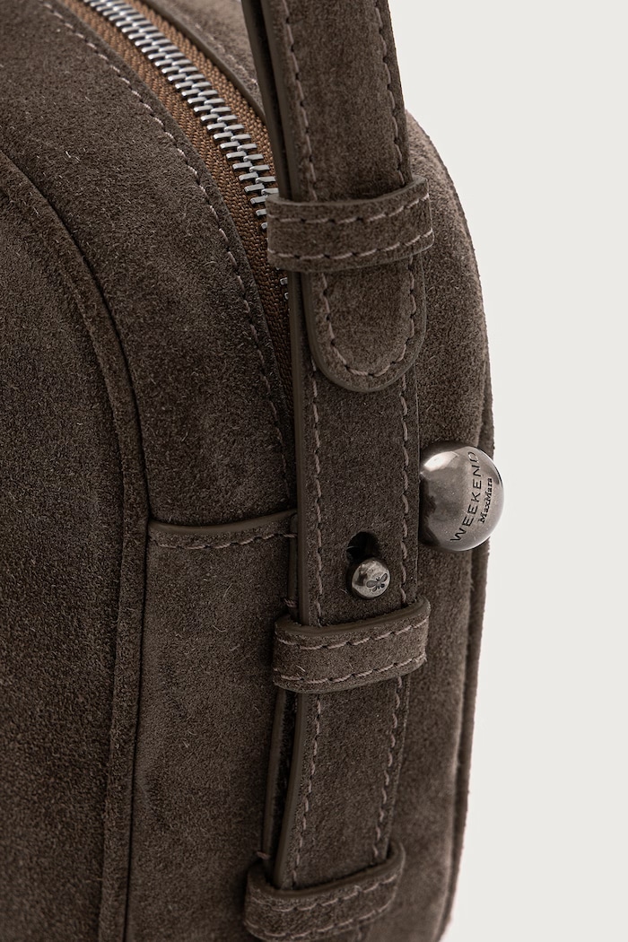 Torebka crossbody damska zamszowa WKAPOTENZA Weekend Max Mara 2625516185600 szary