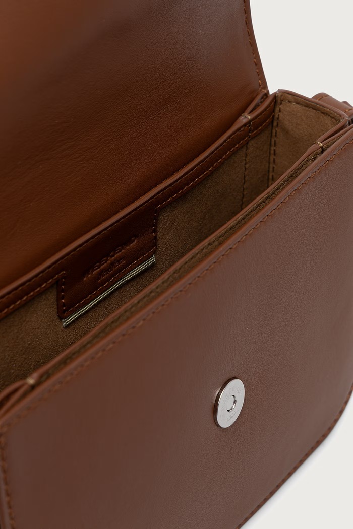 Torebka crossbody damska skórzana WKAPETALI Weekend Max Mara brązowy 2625516095600