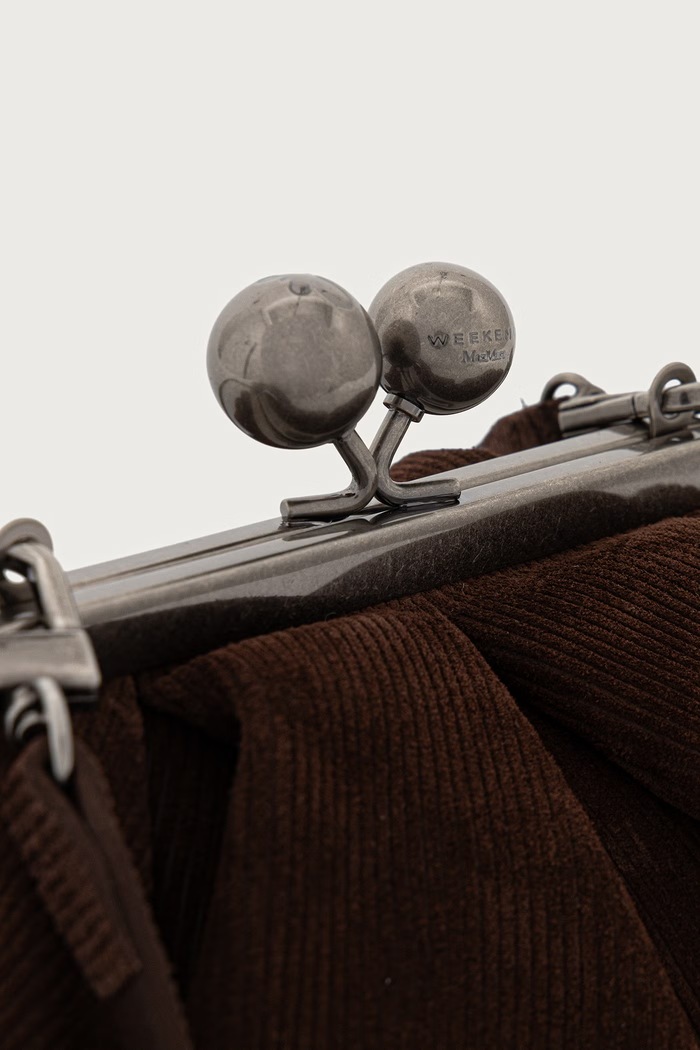 Torebka crossbody damska skórzana WKANERINE Weekend Max Mara 2625516065600 brązowy