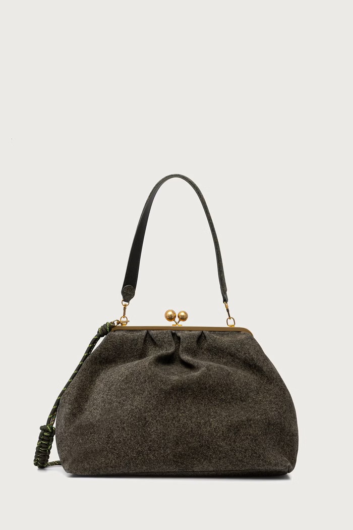 Weekend Max Mara Crossbody kabelka dámska semišová WKAUTILE zelená 2625516045600