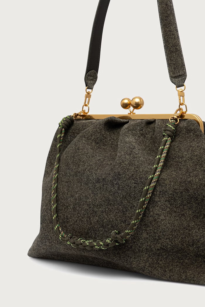 Doplnky Weekend Max Mara Crossbody kabelka dámska semišová WKAUTILE 2625516045600 zelená
