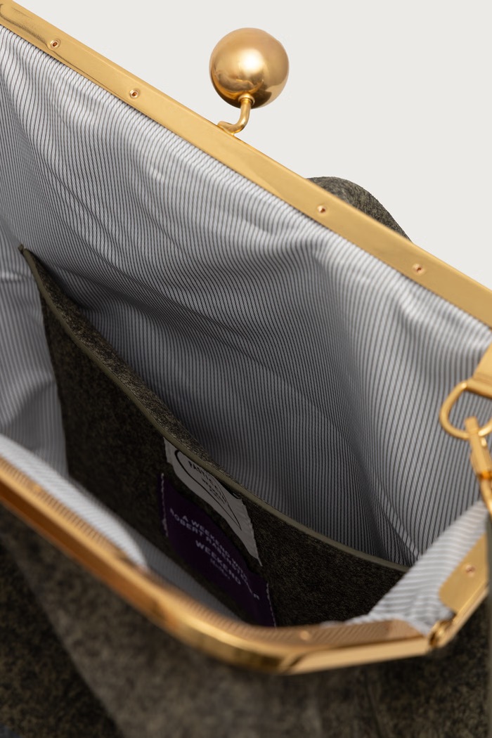 Crossbody kabelka dámska semišová WKAUTILE Weekend Max Mara zelená 2625516045600