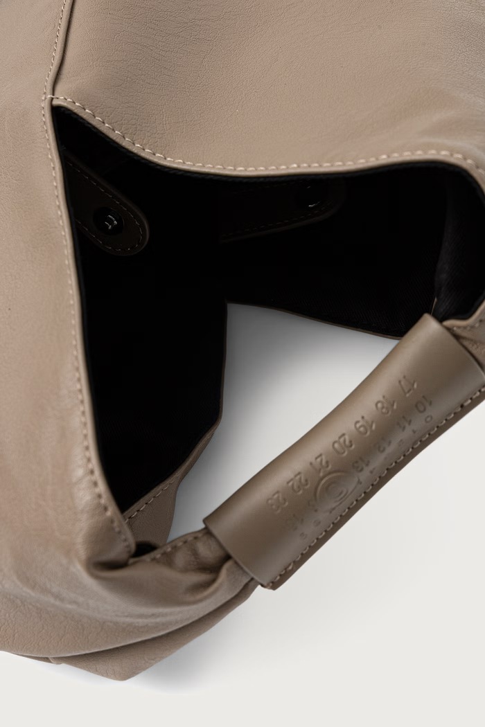 Torebka damska skórzana MM6 Maison Margiela brązowy S54WD0043.P9352