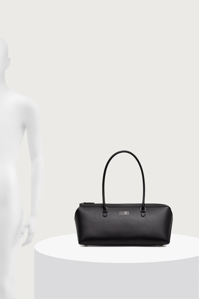 MM6 Maison Margiela Torebka bagietka damska skórzana SB6ZH0041.P9061