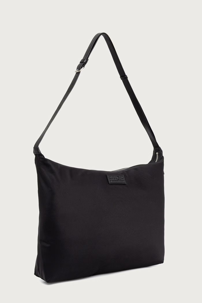 MM6 Maison Margiela Torebka shopper damska SB5WG0040.P9062 czarny AW26
