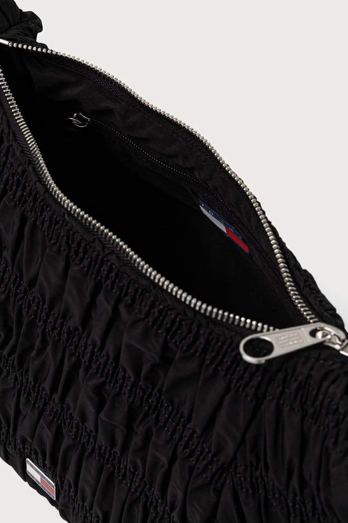Crossbody kabelka dámska Tommy Jeans čierna AW0AW19075