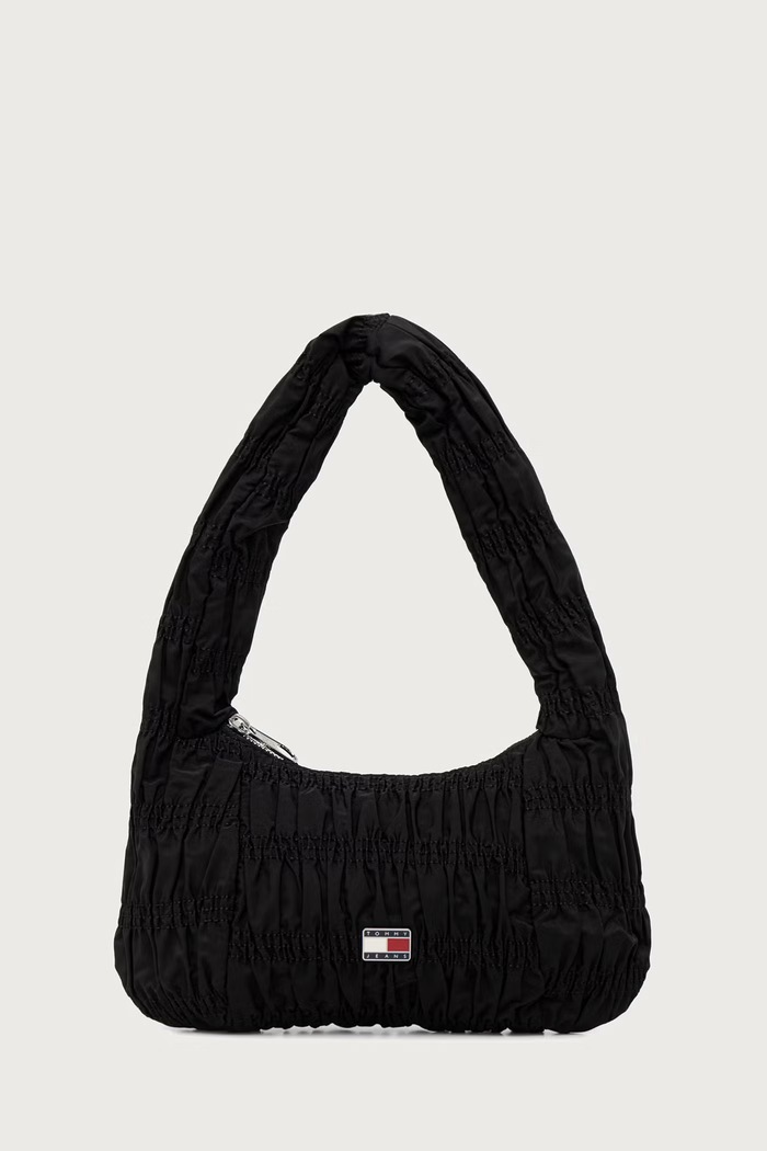 Tommy Jeans Kabelka typu tote dámska čierna AW0AW19074