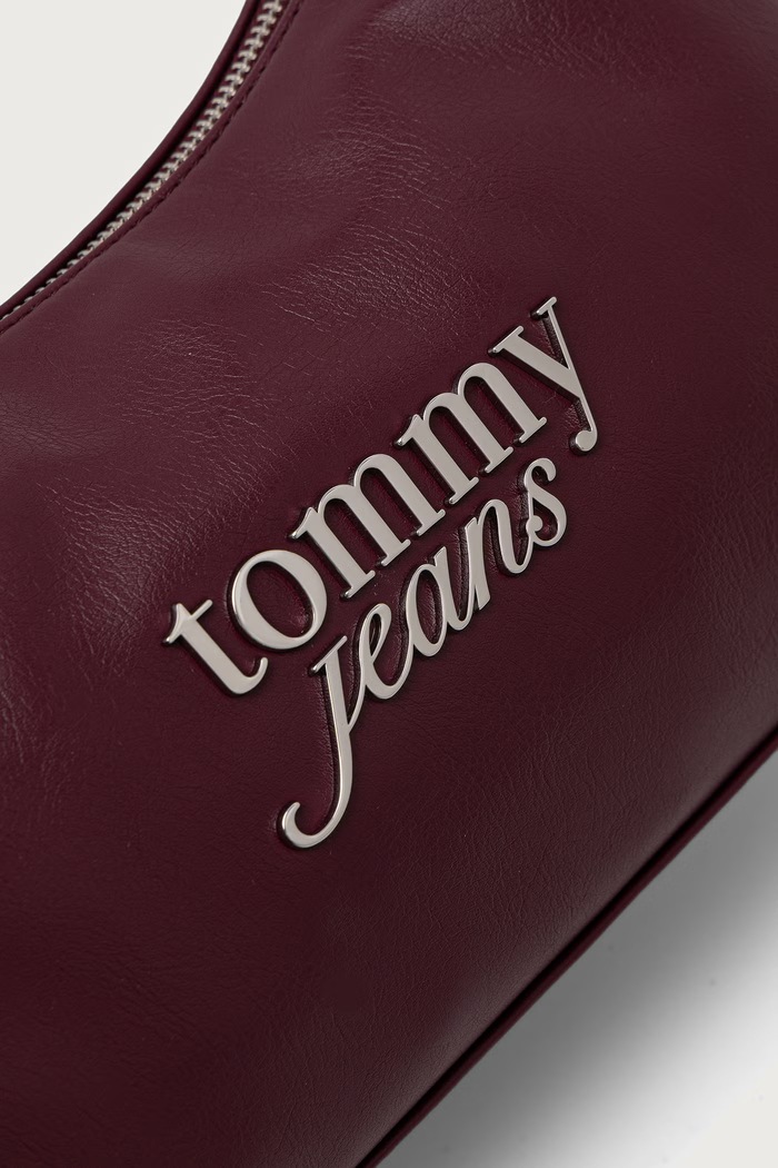 Torebka damska z imitacji skóry Tommy Jeans AW0AW19052 fioletowy