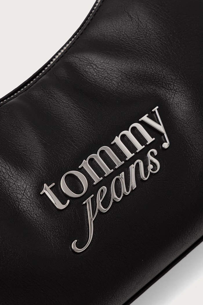 Kabelka dámska z imitácie kože Tommy Jeans AW0AW19052 čierna